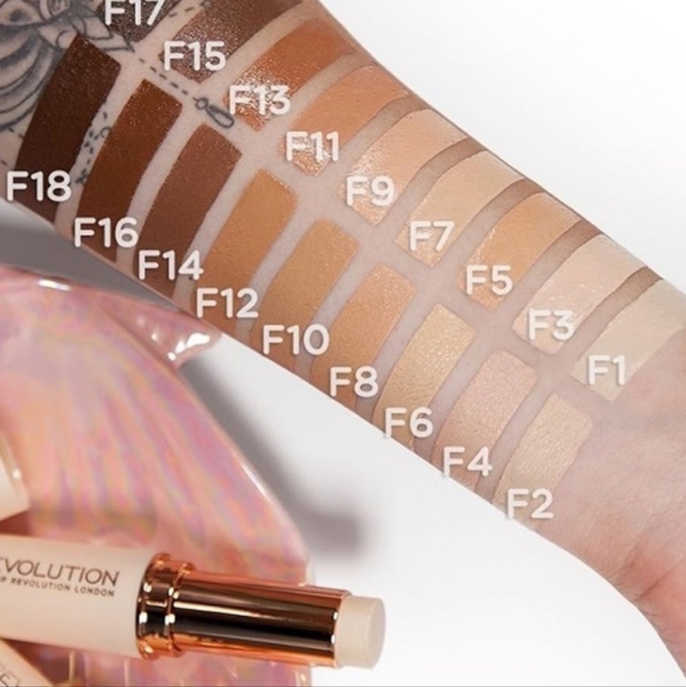 Revolution Fast Base Stick Foundation fond The Teint F11 NEW
